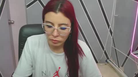 Snapshot of allisonlove_88 chatting on 26, 1, 2025 ALLISON online show from 26, 1, 2025