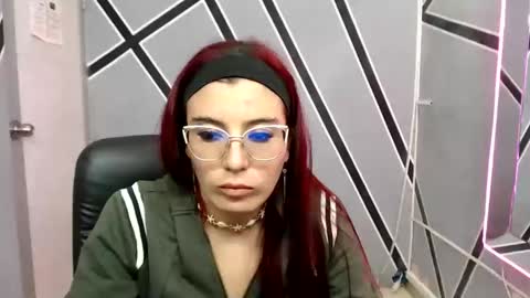 Snapshot of allisonlove_88 chatting on 28, 1, 2025 ALLISON online show from 28, 1, 2025