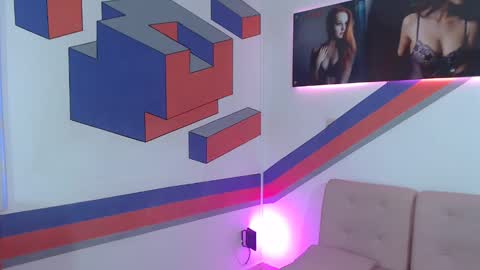 Snapshot of allisonlove_88 chatting on 29, 1, 2025 ALLISON online show from 29, 1, 2025