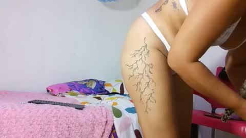 Snapshot of allisonnjones chatting on 1, 12, 2025 allisonnjones online show from 1, 12, 2025