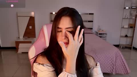 Snapshot of allisonpalmer chatting on 11, 9, 2025 Allison Palmer online show from 11, 9, 2025