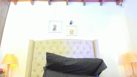 Snapshot of allisson_m chatting on 11, 2, 2025 allisson online show from 11, 2, 2025