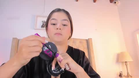 Snapshot of allisson_m chatting on 1, 10, 2025 allisson online show from 1, 10, 2025