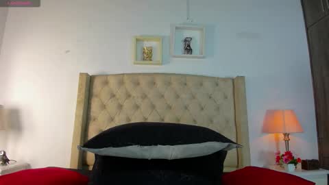 Snapshot of allisson_m chatting on 25, 11, 2025 allisson online show from 25, 11, 2025