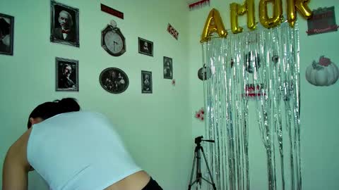 Snapshot of allisson_rose chatting on 27, 10, 2025 Alli online show from 27, 10, 2025