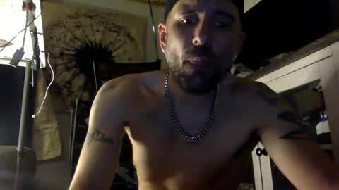 Snapshot of allitrunnin chatting on 1, 10, 2025 allitrunnin online show from 1, 10, 2025