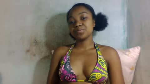 allizida01 online show from 13, 6, 2026