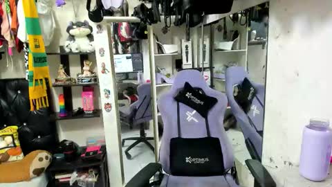 allsson_miller online show from 11, 11, 2025