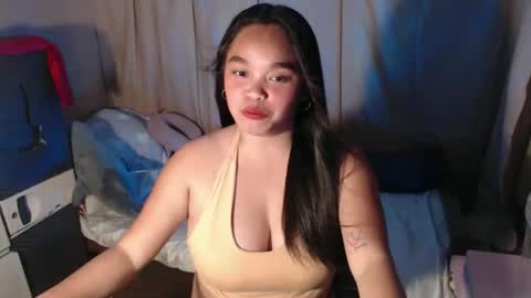 Snapshot of alluring_bobbies chatting on 12, 1, 2026 dhiharu online show from 12, 1, 2026