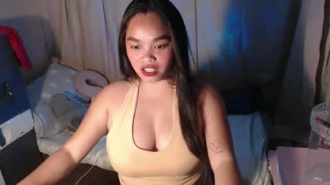 Snapshot of alluring_bobbies chatting on 13, 1, 2026 dhiharu online show from 13, 1, 2026