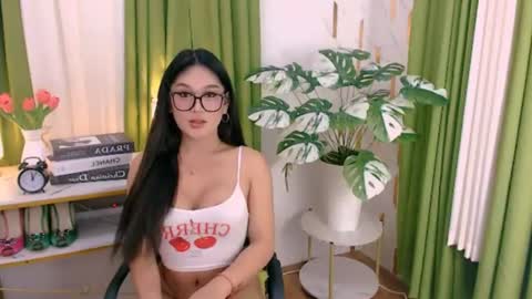 Snapshot of alluring_brianna08 chatting on 23, 6, 2026 Brianna online show from 23, 6, 2026