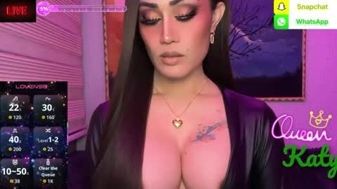 Snapshot of alluring_gemini chatting on 20, 5, 2026 Queen Majesty Katy online show from 20, 5, 2026