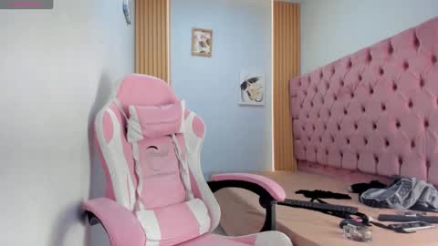 alluringangel01 online show from 1, 10, 2025