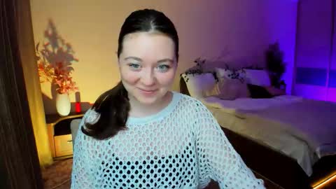 alluringeyess online show from 12, 11, 2025