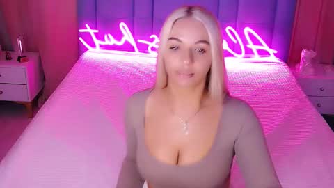 AlwaysHot online show from 30, 11, 2025