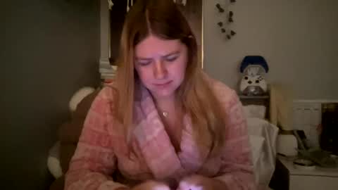 Snapshot of allyanalangel chatting on 17, 1, 2025 allyanalangel online show from 17, 1, 2025