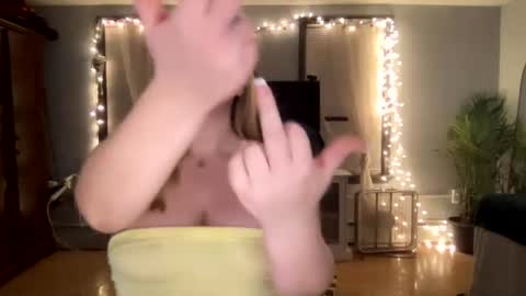 Snapshot of allyanalangel chatting on 1, 2, 2025 allyanalangel online show from 1, 2, 2025