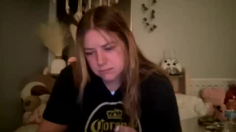 Snapshot of allyanalangel chatting on 1, 2, 2025 allyanalangel online show from 1, 2, 2025