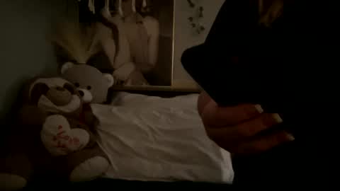 Snapshot of allyanalangel chatting on 7, 2, 2025 allyanalangel online show from 7, 2, 2025