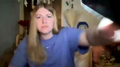 Snapshot of allyanalangel chatting on 15, 2, 2025 allyanalangel online show from 15, 2, 2025