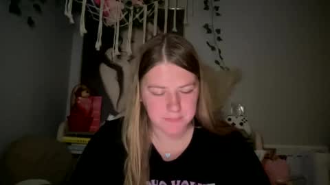 Snapshot of allyanalangel chatting on 3, 3, 2025 allyanalangel online show from 3, 3, 2025