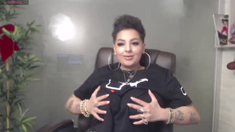 Snapshot of allyiah chatting on 4, 12, 2024 online show from 4, 12, 2024