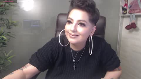 Snapshot of allyiah chatting on 18, 12, 2024 online show from 18, 12, 2024