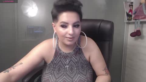 Snapshot of allyiah chatting on 21, 12, 2024 online show from 21, 12, 2024