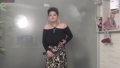 Snapshot of allyiah chatting on 2, 1, 2025 online show from 2, 1, 2025