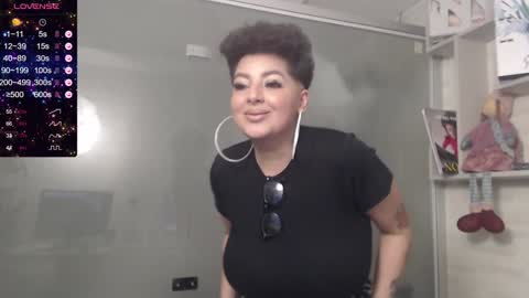Snapshot of allyiah chatting on 4, 1, 2025 online show from 4, 1, 2025