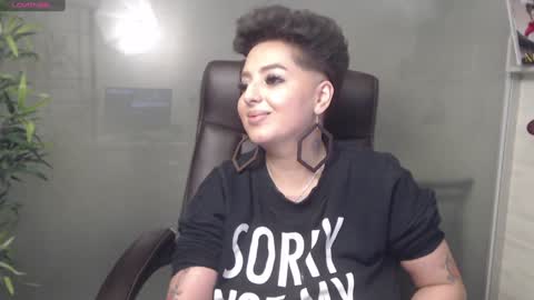 Snapshot of allyiah chatting on 7, 1, 2025 online show from 7, 1, 2025