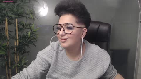 Snapshot of allyiah chatting on 12, 1, 2025 online show from 12, 1, 2025