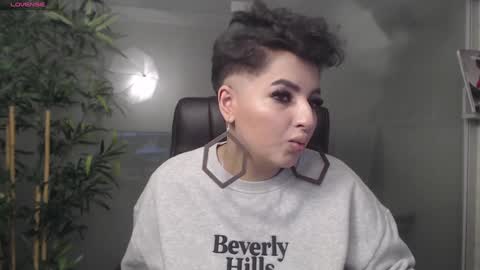 Snapshot of allyiah chatting on 14, 1, 2025 online show from 14, 1, 2025