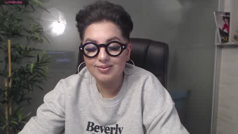 Snapshot of allyiah chatting on 15, 1, 2025 online show from 15, 1, 2025