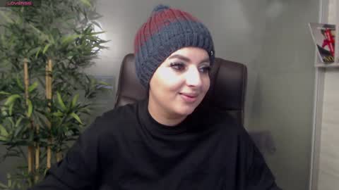 Snapshot of allyiah chatting on 26, 1, 2025 online show from 26, 1, 2025