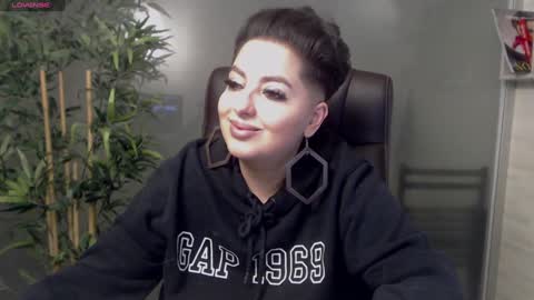 Snapshot of allyiah chatting on 27, 1, 2025 online show from 27, 1, 2025