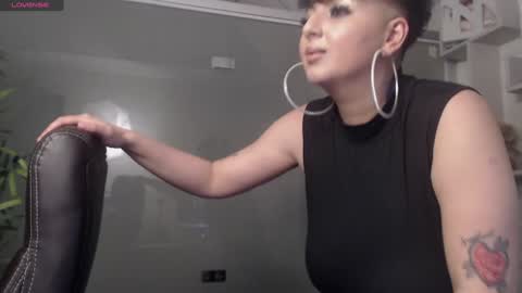 Snapshot of allyiah chatting on 31, 1, 2025 online show from 31, 1, 2025