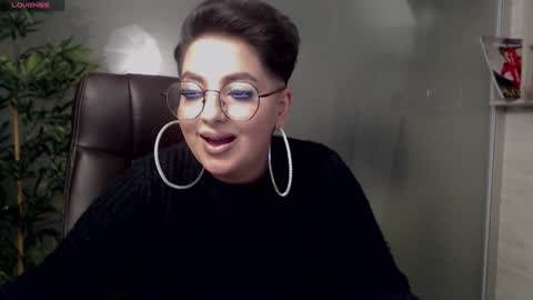 Snapshot of allyiah chatting on 2, 2, 2025 online show from 2, 2, 2025