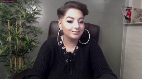 Snapshot of allyiah chatting on 4, 2, 2025 online show from 4, 2, 2025