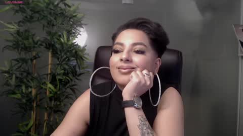 Snapshot of allyiah chatting on 8, 2, 2025 online show from 8, 2, 2025