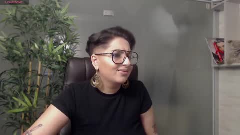 Snapshot of allyiah chatting on 11, 2, 2025 online show from 11, 2, 2025