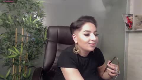 Snapshot of allyiah chatting on 12, 2, 2025 online show from 12, 2, 2025
