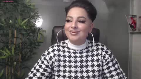 Snapshot of allyiah chatting on 13, 2, 2025 online show from 13, 2, 2025