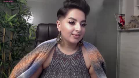 Snapshot of allyiah chatting on 21, 2, 2025 online show from 21, 2, 2025