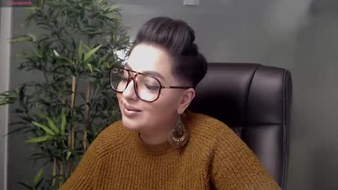 Snapshot of allyiah chatting on 22, 2, 2025 online show from 22, 2, 2025