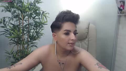 Snapshot of allyiah chatting on 24, 2, 2025 online show from 24, 2, 2025