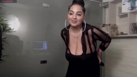 Snapshot of allyiah chatting on 5, 3, 2025 online show from 5, 3, 2025