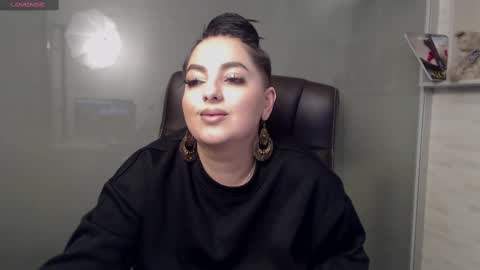 Snapshot of allyiah chatting on 8, 3, 2025 online show from 8, 3, 2025