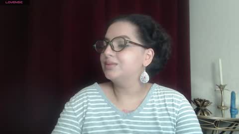 Snapshot of allyiah chatting on 11, 9, 2025 online show from 11, 9, 2025