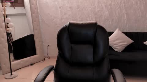 Snapshot of allyjensen chatting on 23, 5, 2026 Alisson online show from 23, 5, 2026